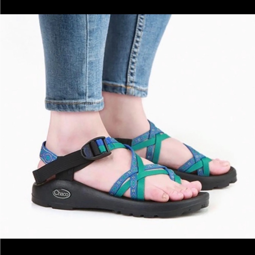 Women's Size 9 Chacos